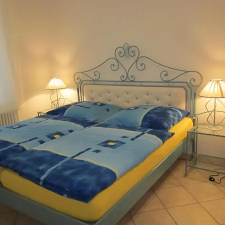 Charmante In Der 1. Reihe Mit Balkon Apartmán