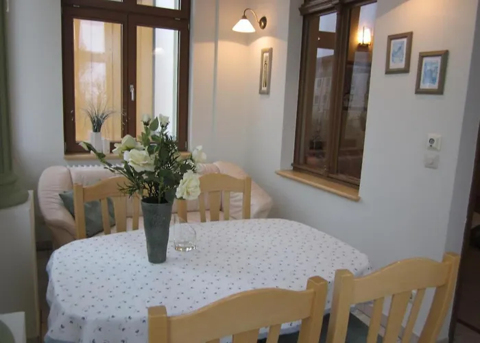 Διαμέρισμα Charmante In Der 1. Reihe Mit Balkon *